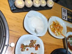 -极简·炭火烤肉主题餐厅·龙虾烧烤·烤羊排(宝龙店)