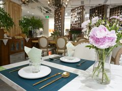 店内布置-HuaTa 花榻·花忆西葡餐厅(虹桥南丰城店)