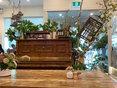 -FLOVIE FLORIST CAFE