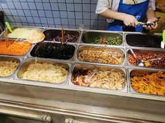 自助取餐区-三兄弟高炉烧饼