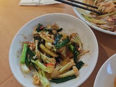 -关东小磨东北菜(上海长风大悦城店)