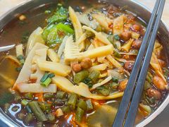 -卓雅桂林米粉