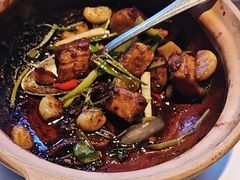 -八府香鸭·啫啫煲(华山路店)