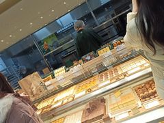 面包甜点陈列柜-泸溪河桃酥(西直门凯德店)