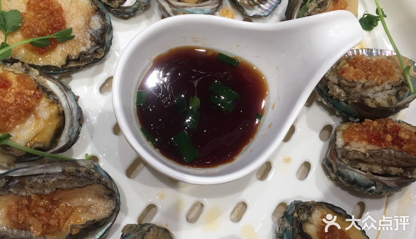 非常勤快。一次满意的就餐