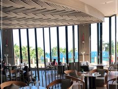 靠窗位-大堂酒廊·亚龙湾万豪度假酒店