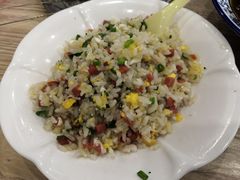 -江城燕子大排档(江汉路步行街店)