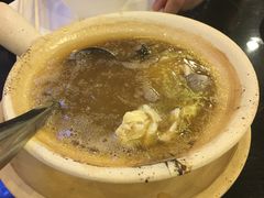 -J Daeng Seafood