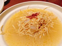 扬州煮干丝-东方明珠老上海8号餐厅(东方明珠广播电视塔店)