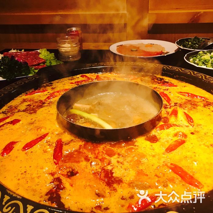 巴蜀印象原味老火锅