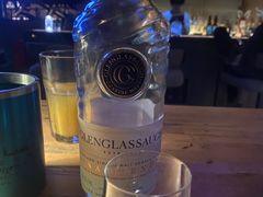 -新雅图酒吧