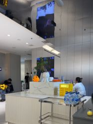 -PE SALON
