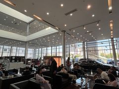 -天津波士信达奔驰4S店(卫津南路店)