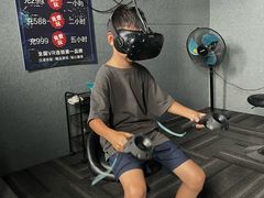 -VR 间客漫·PS电玩·虚拟现实包间游戏电竞(街道口店)