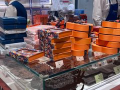 -VENCHI 闻绮(北京国贸商城店)