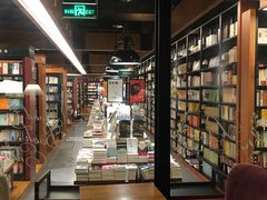 -西西弗书店(三峡广场湟恩新纪元购物广场店)