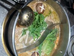 -禄婶鸡煲·打边炉