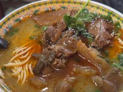 -金杨拉面王小吃面馆·牛三宝面·红烧牛肉粉