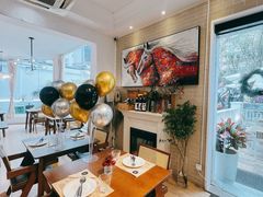 -Mark&Mars Restaurant