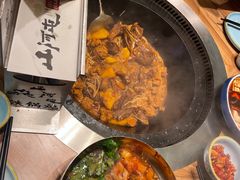 -山河屯铁锅炖·非遗东北菜(南山店)