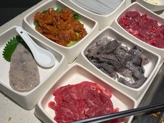 -海底捞火锅鲜切牛肉主题店(长寿路店)