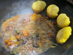 -锅老头海鲜铁锅炖