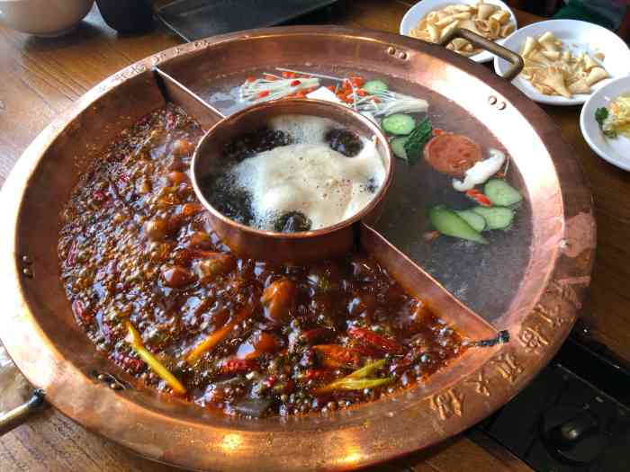 天贵食府-"去年我的婚宴在这里办的,自己都没顾上吃,.