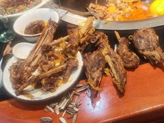 -袁小二大东北铁锅炖(吉祥村总部)