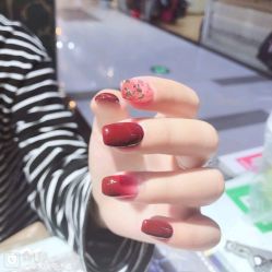 -RnD瑷缇专业美甲美睫