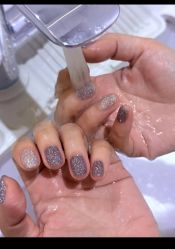 -猪猪女孩日式美睫美甲