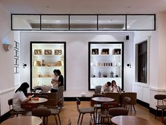 用餐区-星巴克臻选(广州沙面店)