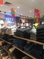 -皇室童缘(中骏世界城店)