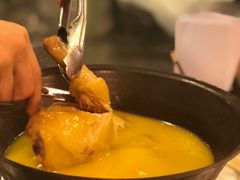 -鲜入围煮花胶鸡海鲜火锅