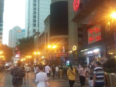 -八一路好吃街(雨田商务大厦店)