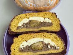 -小蜜蜂·Bakery&Coffee(翰子花园店)