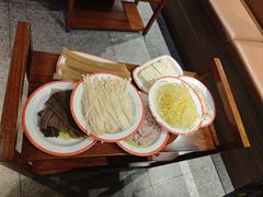 -仙座·重庆市井火锅(惠多港店)