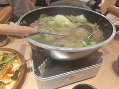 -川堂风·跷脚牛肉·乐山爆炒(宝山日月光店)