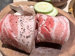 -蚂蚁洞·烤肉大营地(上海静安大悦城店)