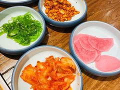 -明洞阿姨·韩式酱蟹烤肉·创意料理(三元桥店)