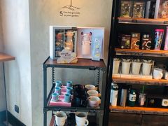 零售区-星巴克(北京三里屯SOHO一店)