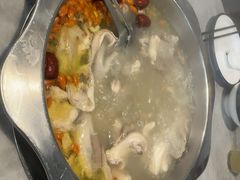 -光头药膳鸡(莱茵小镇店)