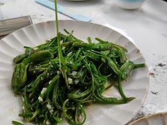 -春天里餐厅·云南创意菜特色美食(束河店)