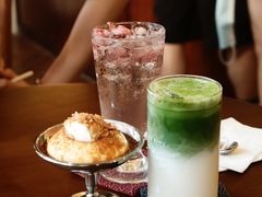 -Café Monson