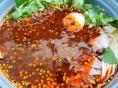 -臻老板牛肉面(光华路SOHO店)