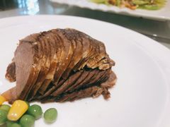 -宝界普菲特湖畔酒店