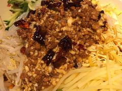 -山里屯铁锅炖(哈尔滨中央大街店)