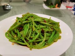 清炒泥蒿-亢龙太子酒轩(东湖店)