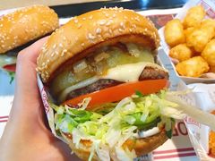 -The Habit Burger Grill 哈比特汉堡(复兴soho店)