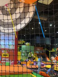 -蹦蹦跳跳(新奥购物中心店)