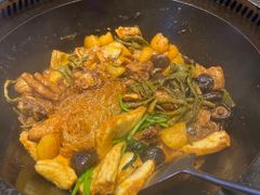 -山河屯铁锅炖·非遗东北菜(南山店)